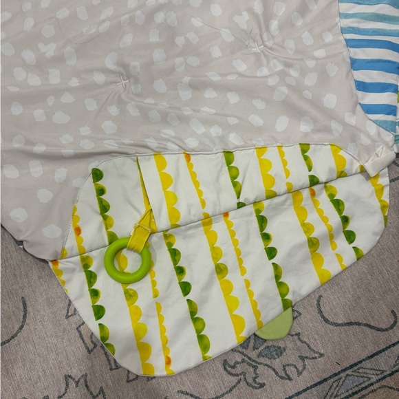 LOVEVERY Colorful Kids Play Mat/Gym - Picture 2 of 7